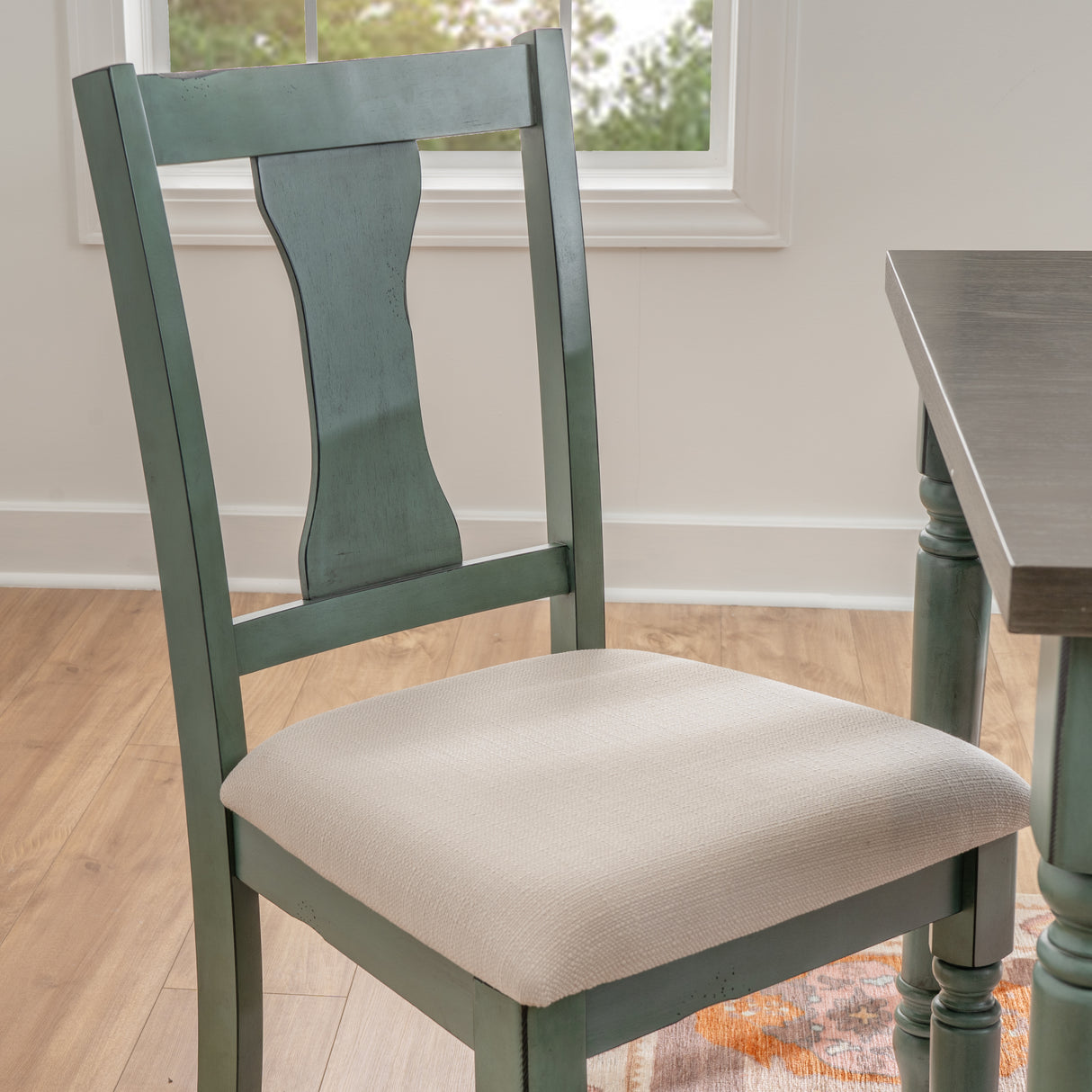 Willow 5PC or 6PC Dining Set