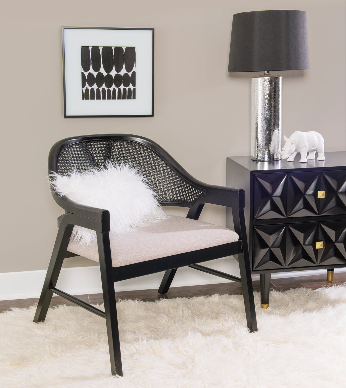Nico Armed Accent Chair