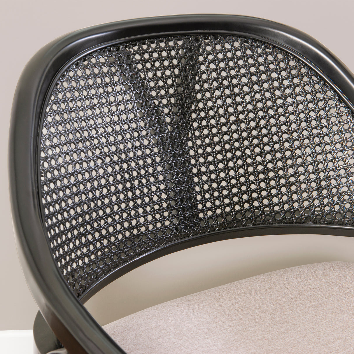 Nico Armed Accent Chair