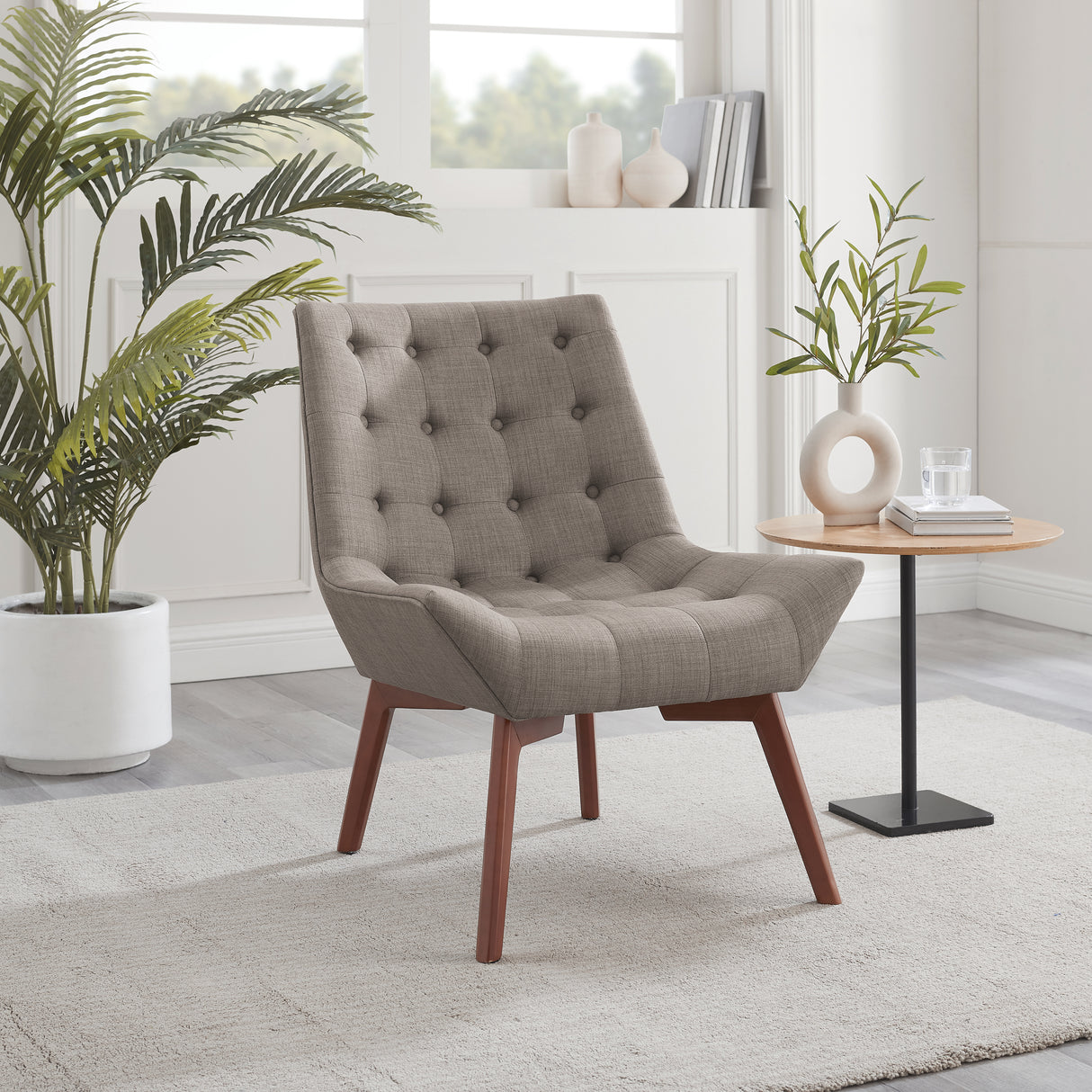 Ventura Dolphin Gray Tufted Chair