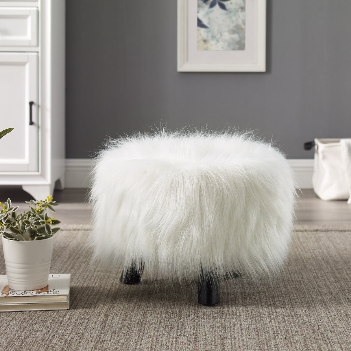 Dase White Faux Fur Stool