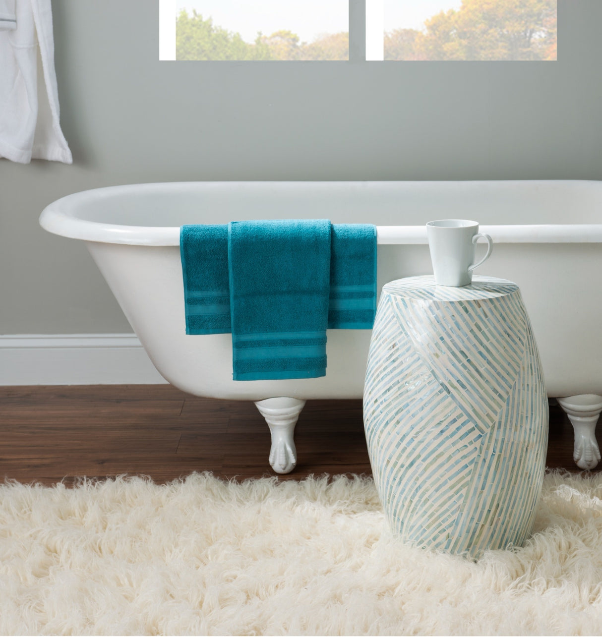 Mop Modern Coastal Drum Table