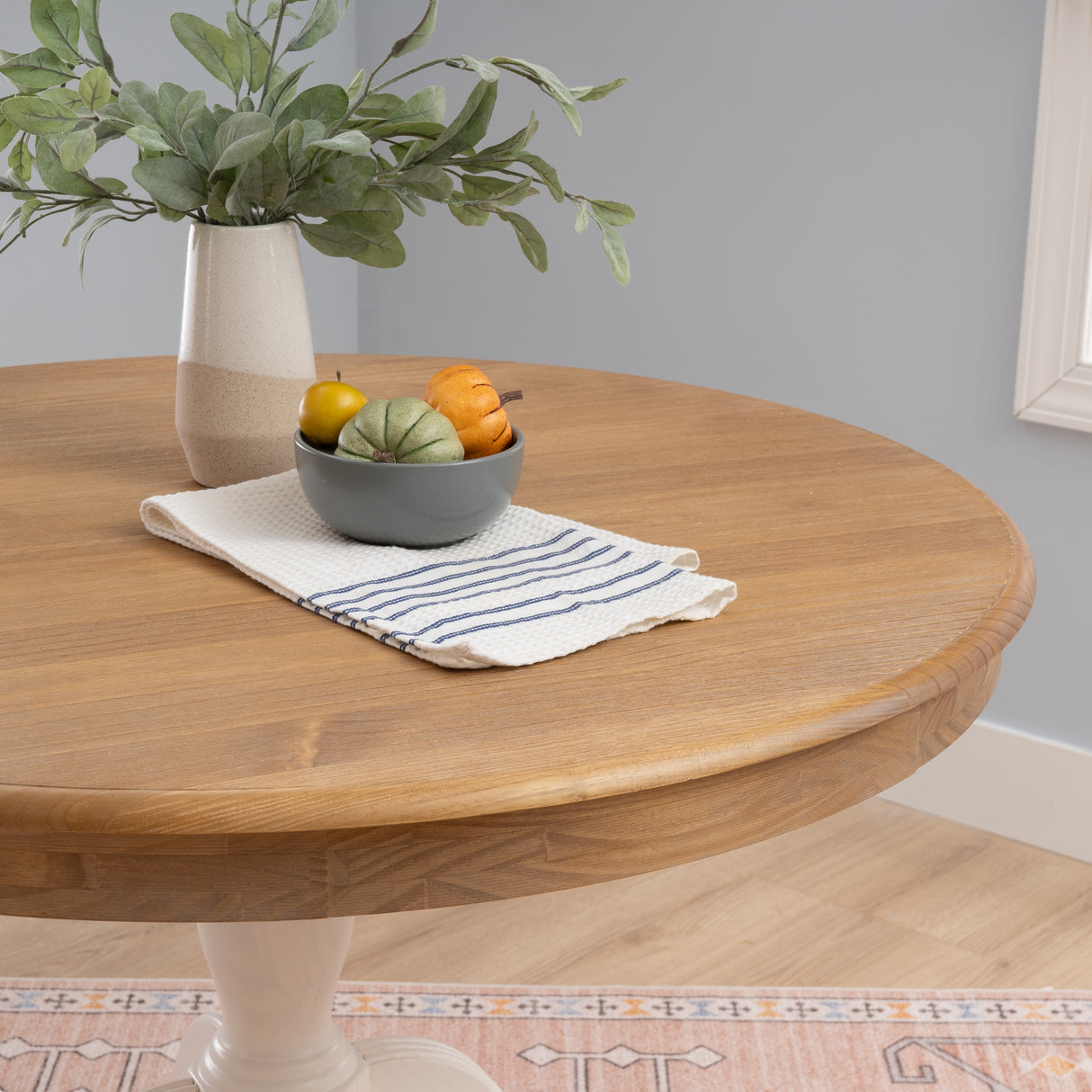 Norah Black Pedestal Table